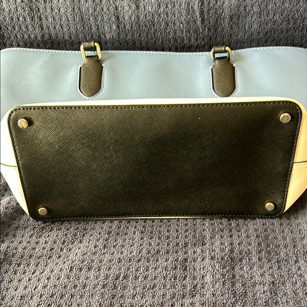 Elegant Two-Tone Tote Bag - Picture 5 of 5